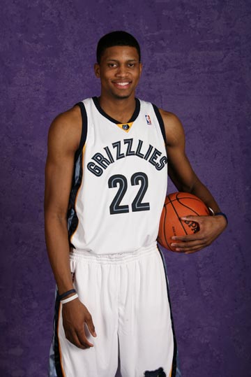 伊萨克在接 伊萨克在接