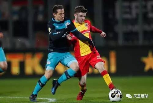 中腰部素材 中腰部素材